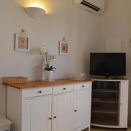 Pavillon Climatise 6 Couchages, Terrasse, Garage, A 750m De La - St Pierre La - Fr-1-229d-379 Holiday home Saint-Pierre-la-Mer (Aude)