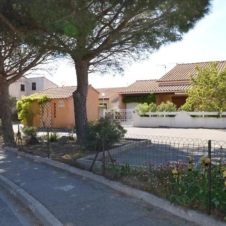 Pavillon Climatise 6 Couchages, Terrasse, Garage, A 750m De La - St Pierre La - Fr-1-229d-379 Holiday home
